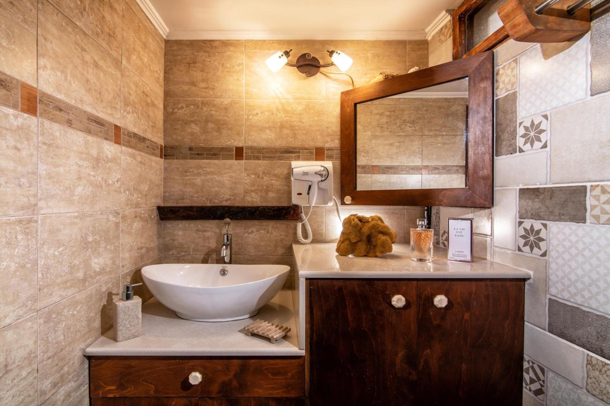 Lotzetta Suites By Estia أغيا غاليني المظهر الخارجي الصورة