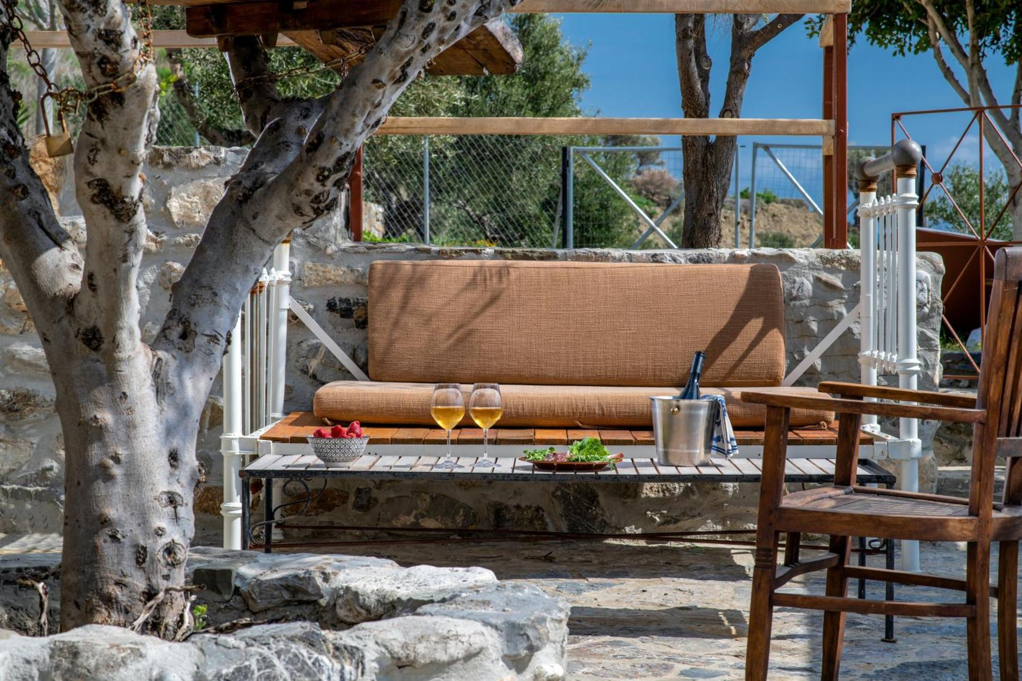 Lotzetta Suites By Estia أغيا غاليني المظهر الخارجي الصورة
